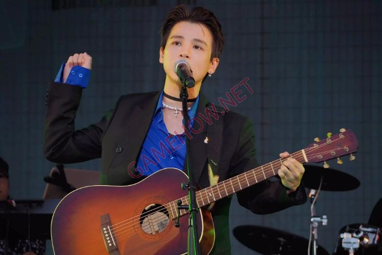 pham dinh thai ngan 10 jpg