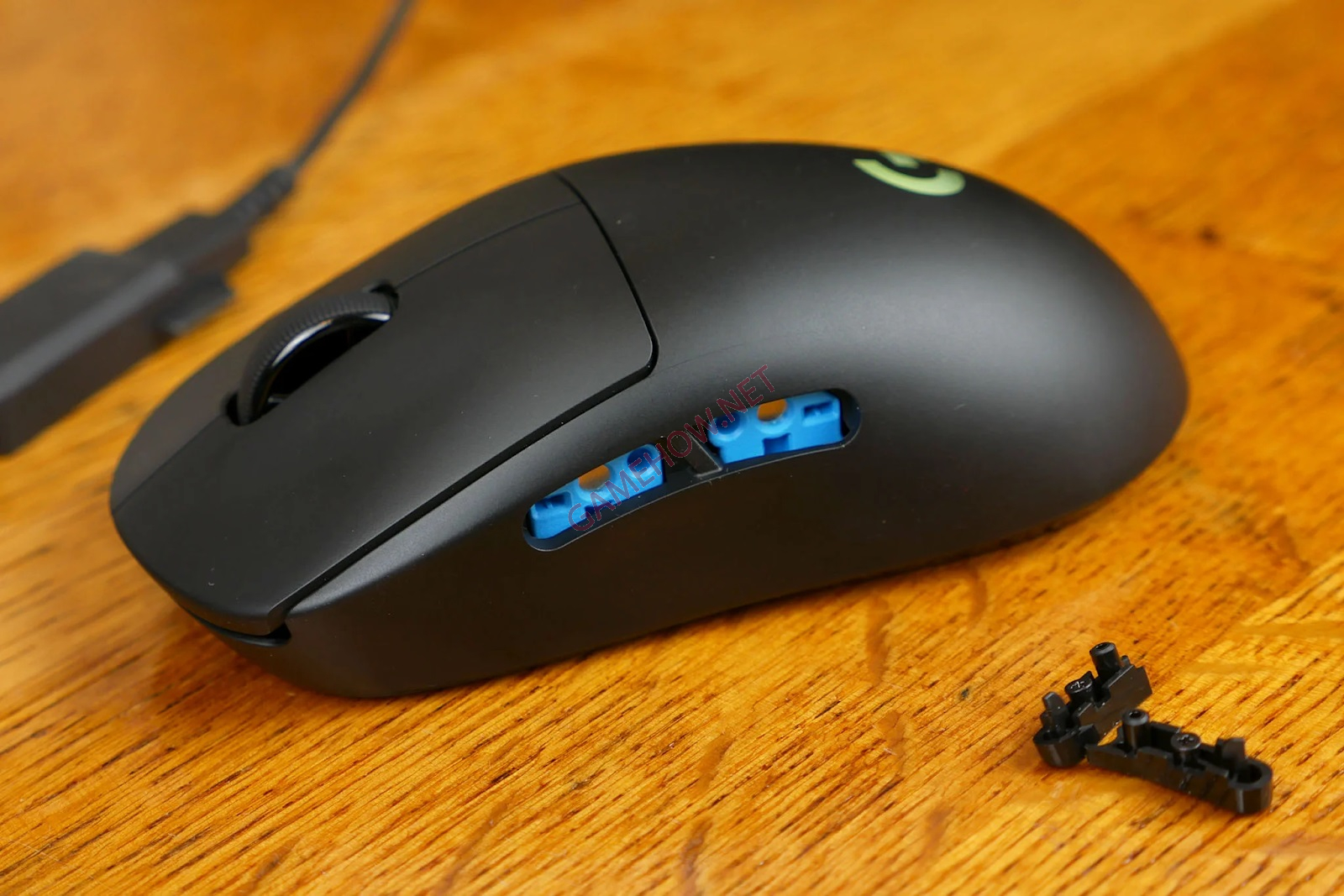 chuot logitech choi game 8 jpg