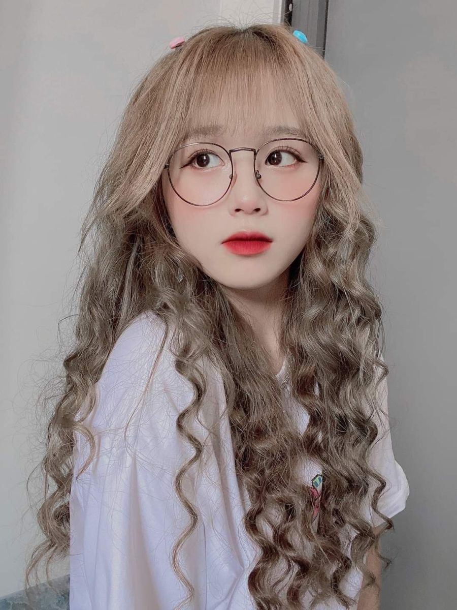 anh gai xinh deo kinh 1 1  jpg