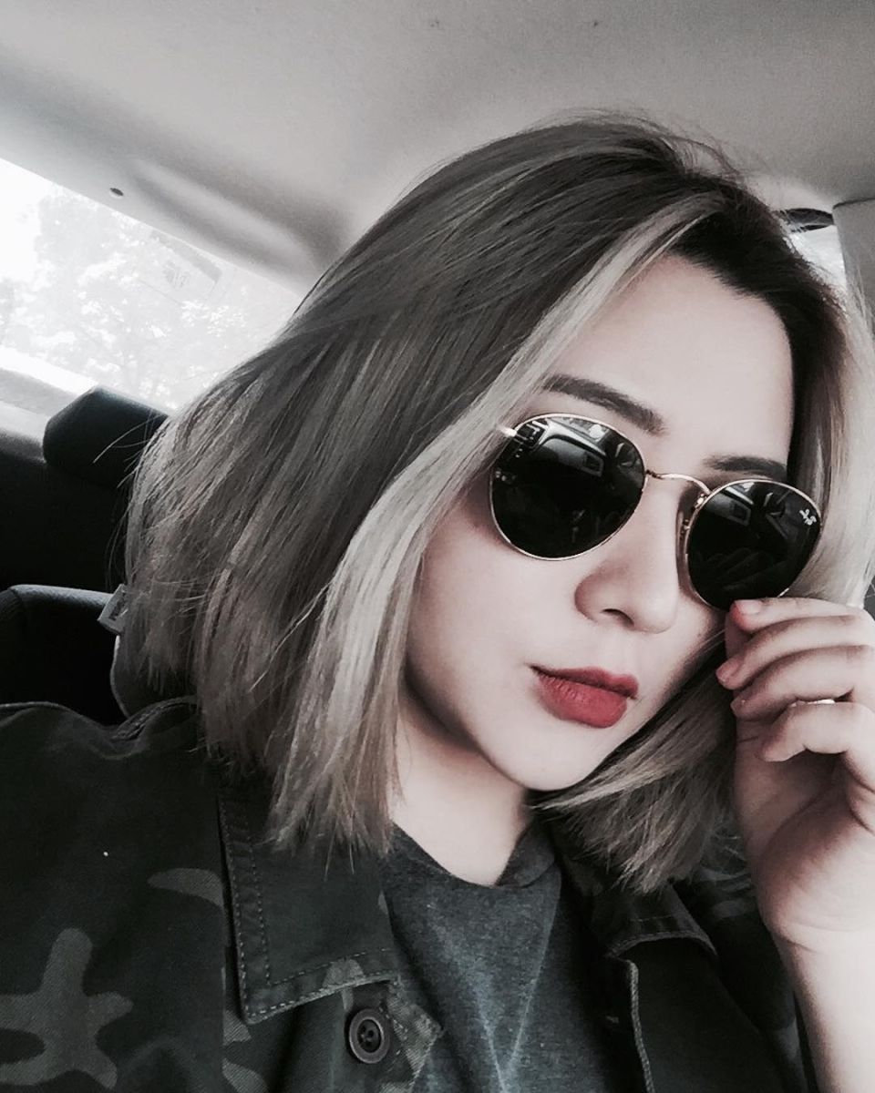 anh gai xinh deo kinh 11 jpg