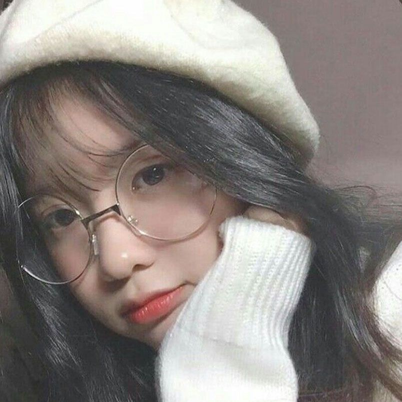 anh gai xinh deo kinh 2 1  jpg